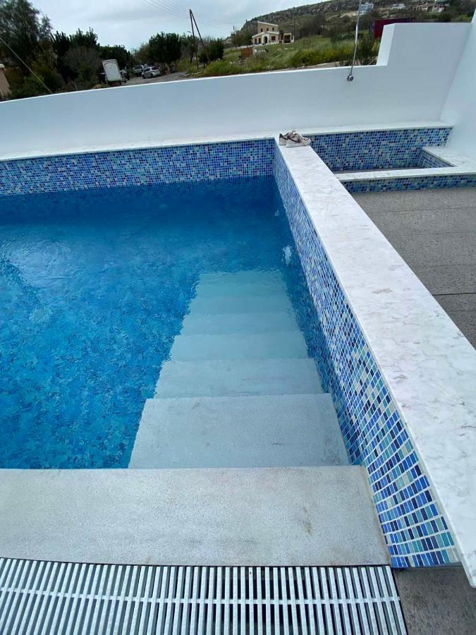 Michael Angelo Villa Paphos Exterior foto